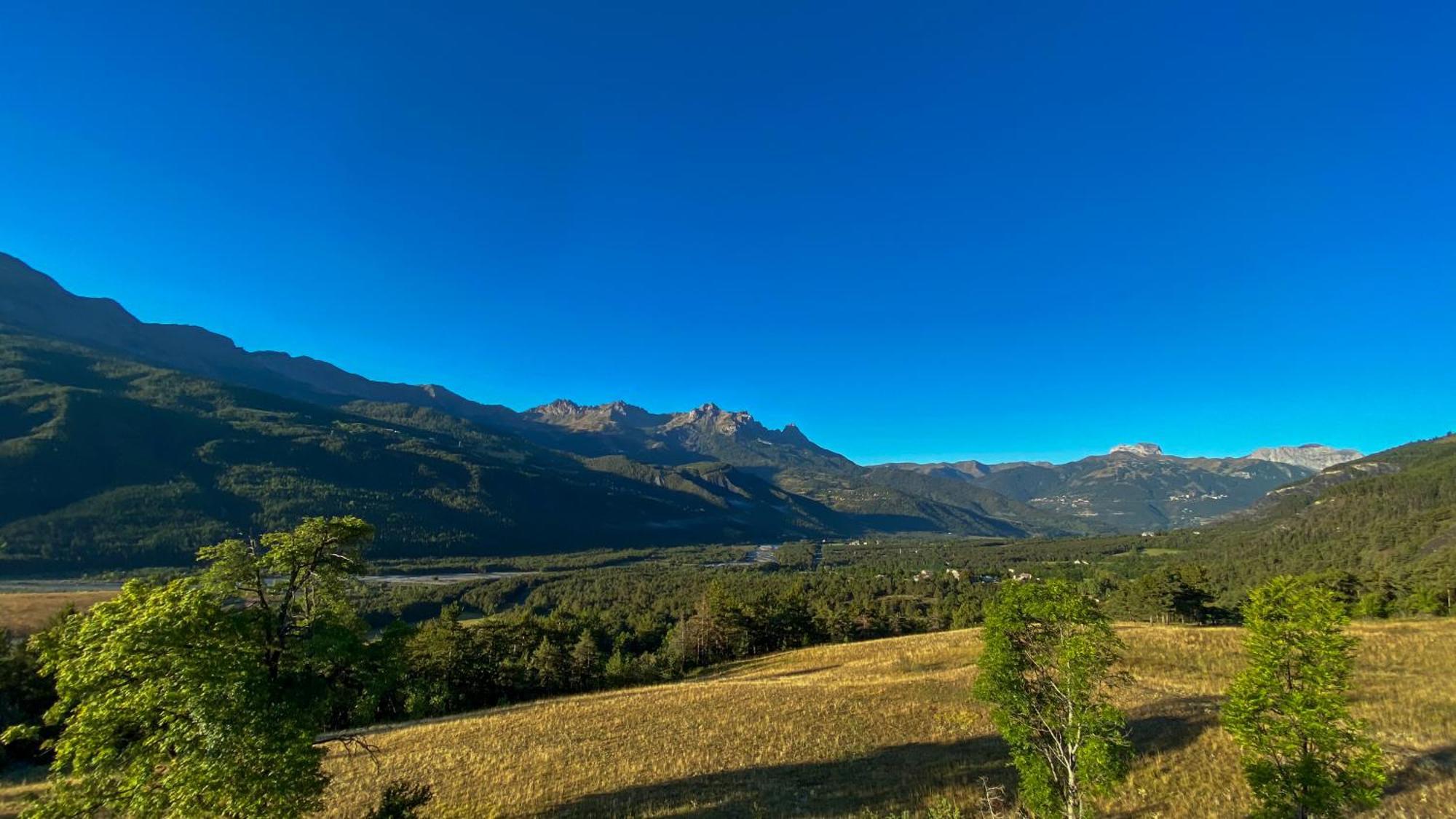 La Capitale - Les Gites De L Argile Barcelonnette Eksteriør billede
